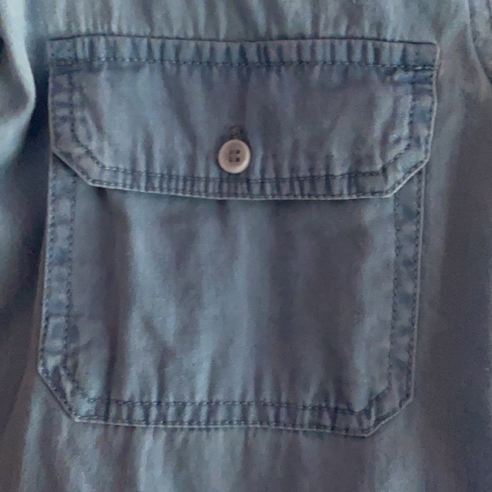 Button up too - Picture 4 of 6